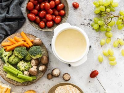 Kaasfondue met Pizzahagel en Geraspte kaas met italiaanse kruiden